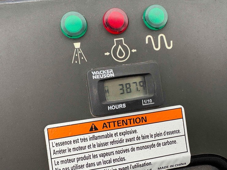 wacker-neuson-rd12-roller-image-11