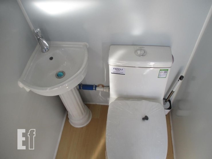 51"x43"x89"-single-stall-restroom-image-8