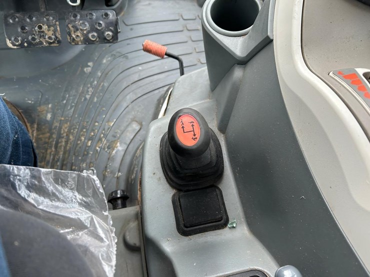 2015-mccormick-x4.70-image-26