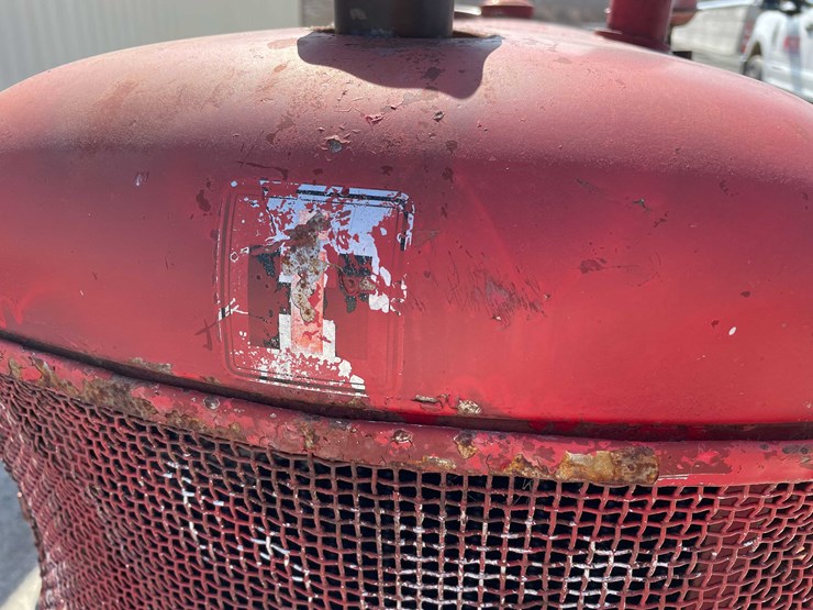 #5682-•-ih-cub-tractor-image-46