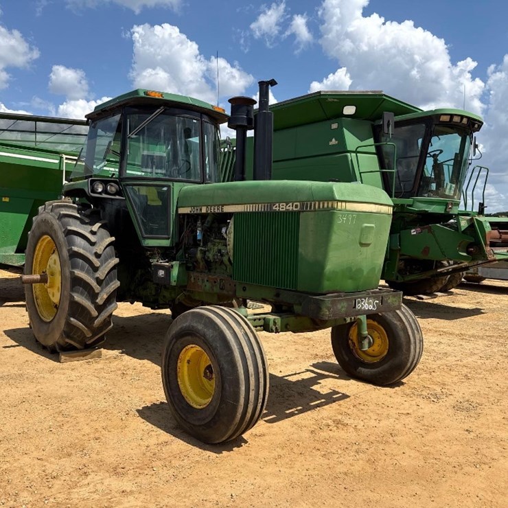 JOHN DEERE 4840