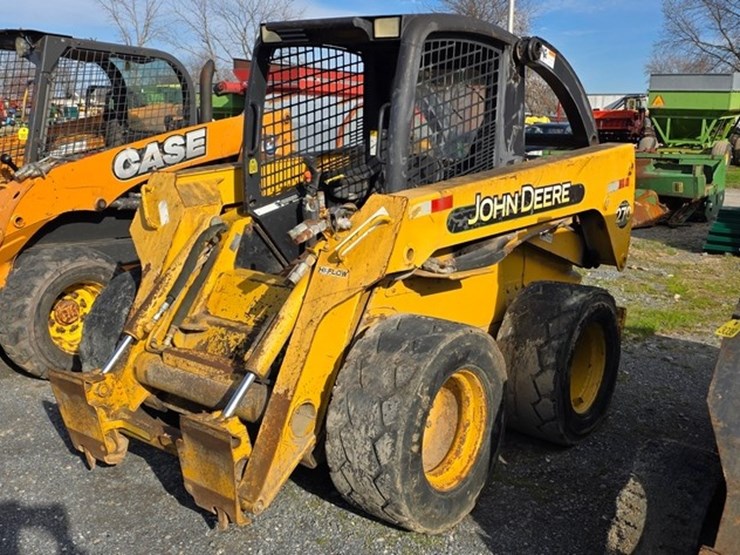 john-deere-270-image-2