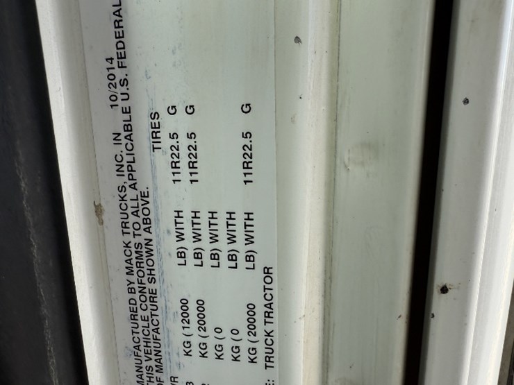 2015-mack-pinnacle-cxu613-image-12