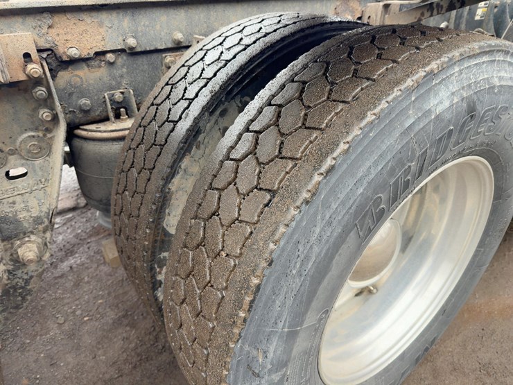 2003-kenworth-t800-image-18