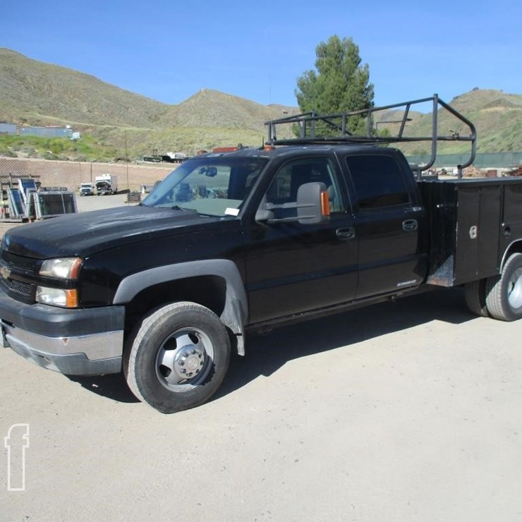 2003 CHEVROLET 3500