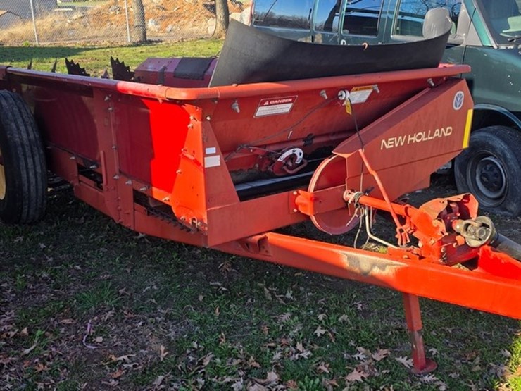 new-holland-155-image-1