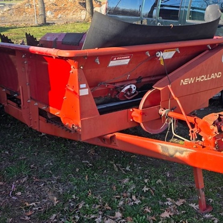 NEW HOLLAND 155