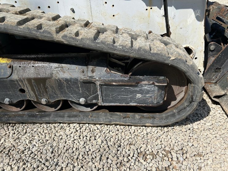 2023-bobcat-t595-image-14