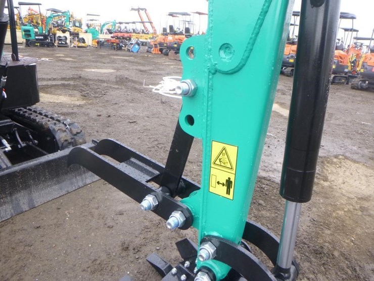 2026-agt-mh12rx-hydraulic-excavator-image-12