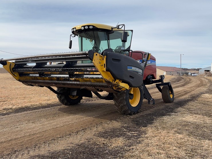 2019-new-holland-speedrower-160-image-12