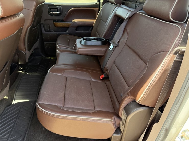 2014-chevrolet-silverado-1500-high-country-image-21