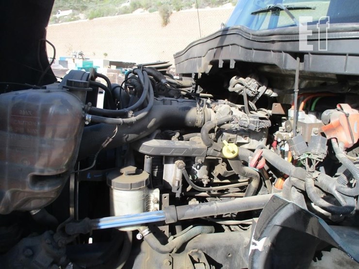 2013-international-durastar-4300-image-6