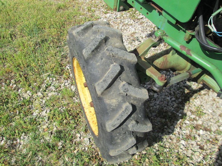1984-john-deere-650-image-13