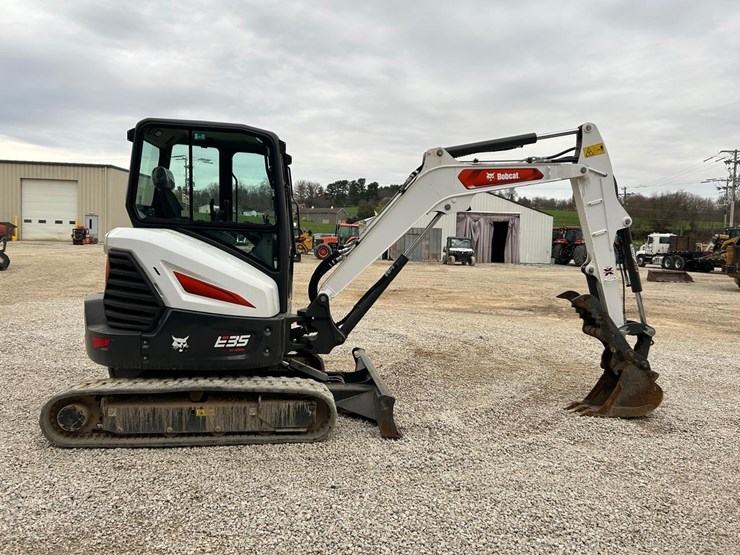 2023-bobcat-e35i-image-5