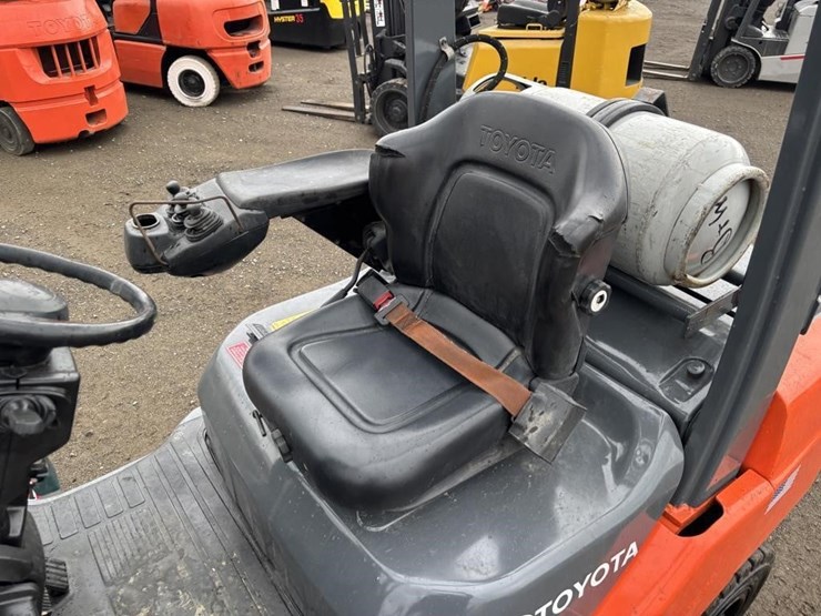 toyota-8fgu25-image-16