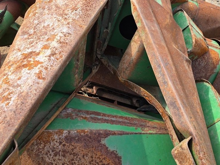 john-deere-444-image-6