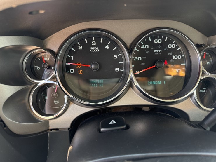 2013-gmc-sierra-2500hd-image-22