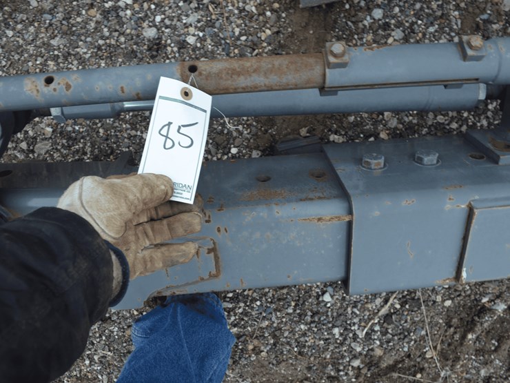 gleaner-combine-rear-axle-image-4