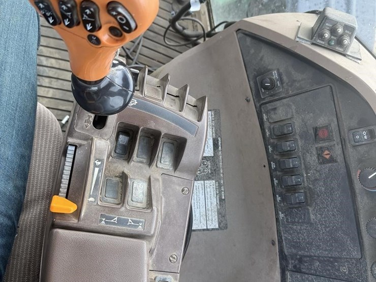 2005-john-deere-4920-image-70