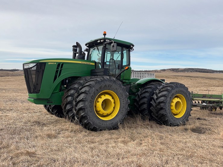 2013-john-deere-9560r-image-1