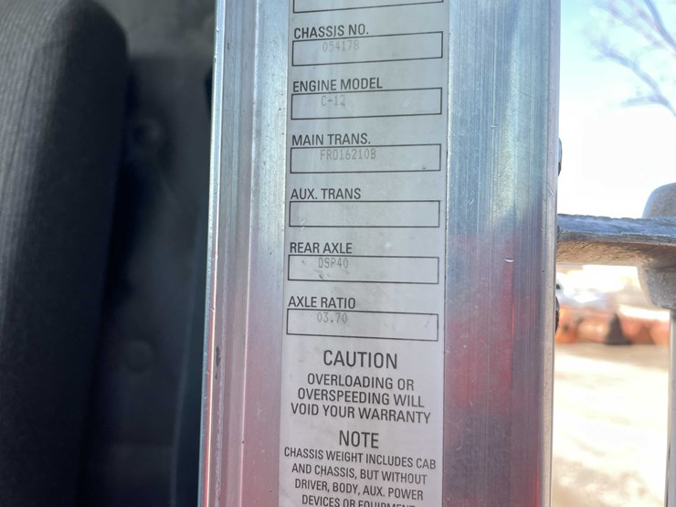 2004-kenworth-t800-image-67