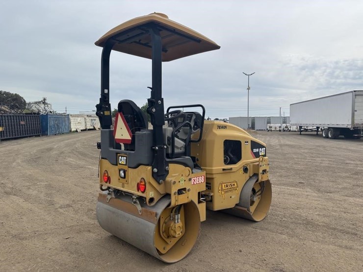 2002-caterpillar-cb24b-image-3