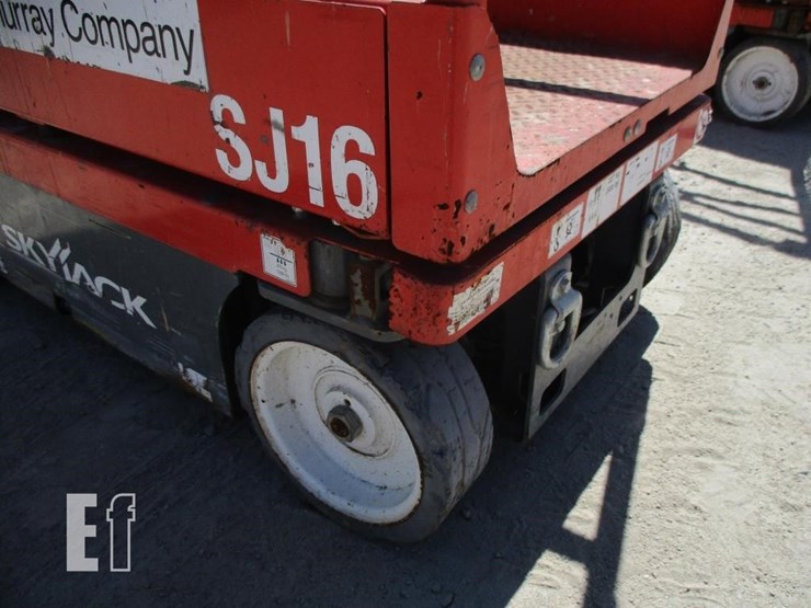 2017-skyjack-sj16-image-9