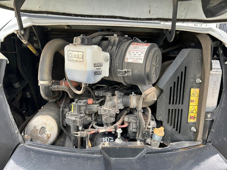 2022-bobcat-e50-image-15