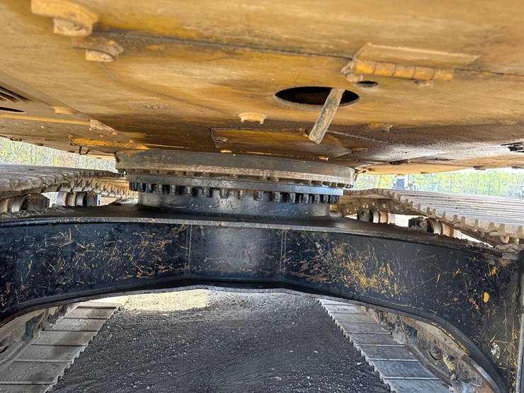 2018-caterpillar-336fl-image-19