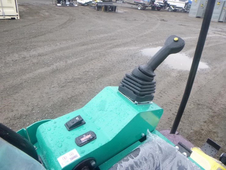 2025-agt-h15r-hydraulic-excavator-image-21