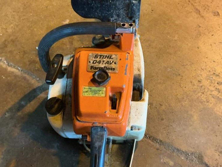 #111-•-stihl-041av-farmboss-chainsaw-image-4