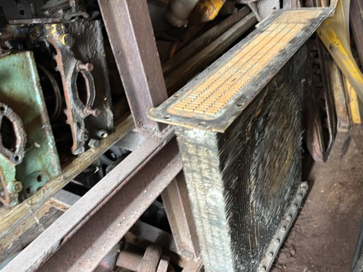 #258-•-parts-room-image-5