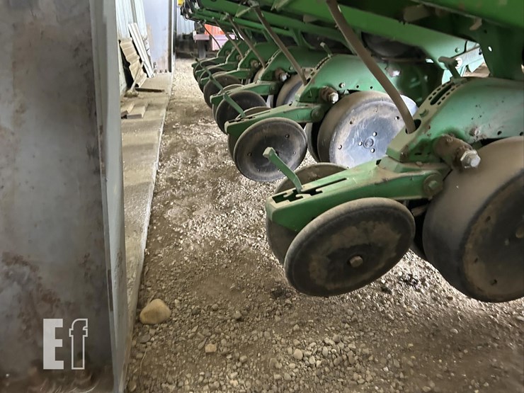 1998-john-deere-1750-image-32