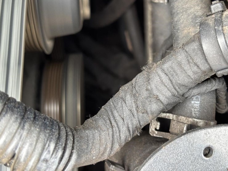 2019-bobcat-t650-image-45