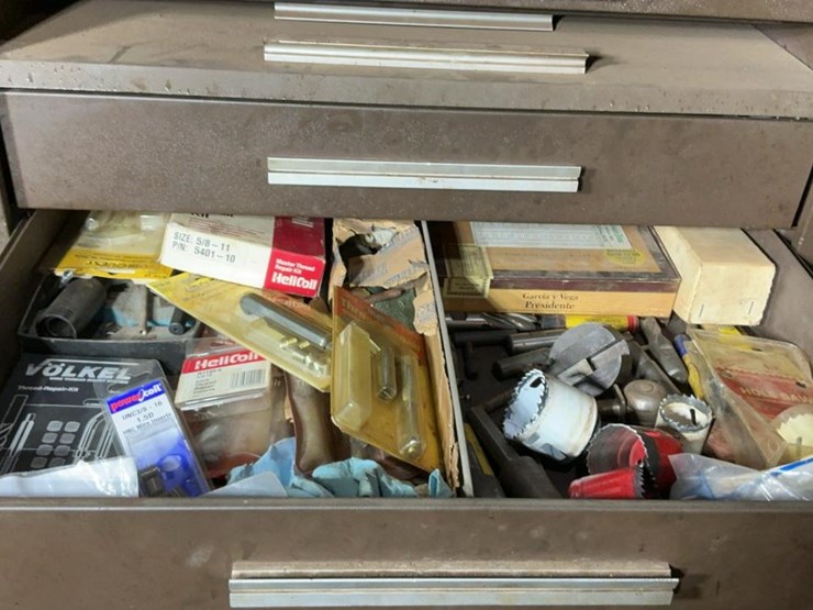 #228-•-tool-chest-and-contents-image-32