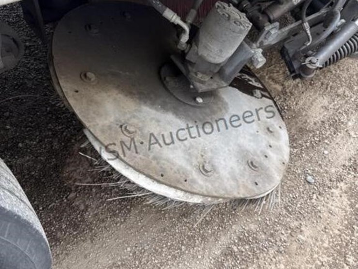 2001-freightliner-fc70-image-27