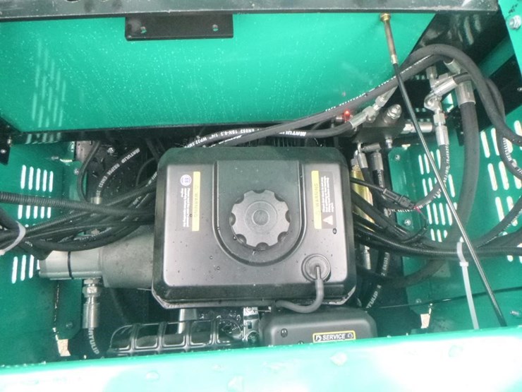 2026-agt-h15r-hydraulic-excavator-image-23