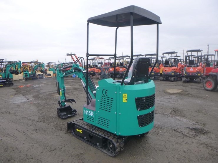 2025-agt-h15r-hydraulic-excavator-image-4