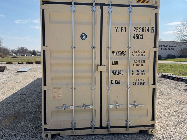 40-foot-shipping-container-image-7