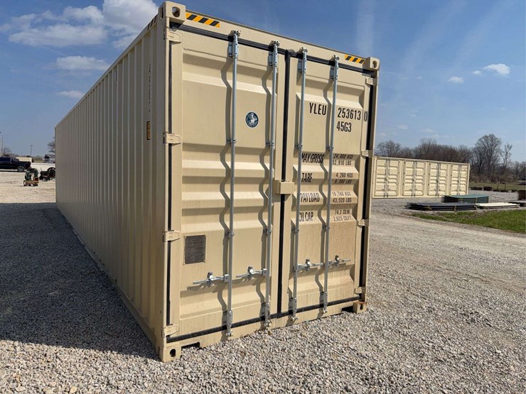 40-foot-shipping-container-image-6