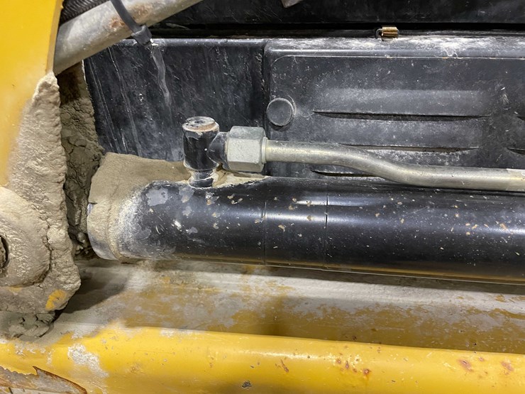 2012-caterpillar-226b3-image-43