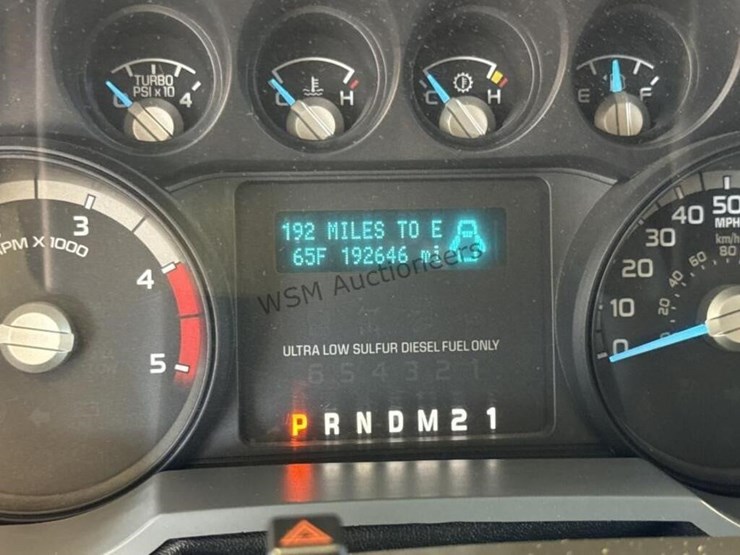 2014-ford-f550-image-18