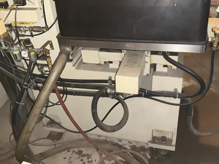 #215-•-mitsubishi-electrical-discharge-machine-image-12