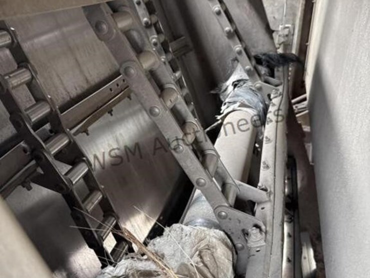 2001-freightliner-fc70-image-17