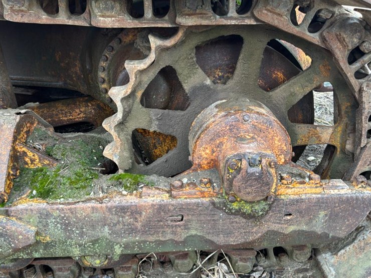 caterpillar-d7-image-12