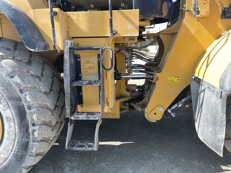 caterpillar-982m-image-18