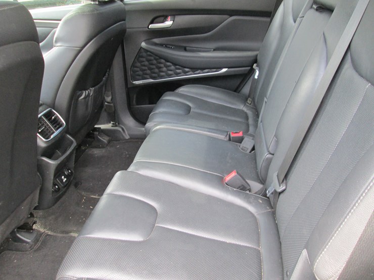 2019-hyundai-santa-fe-image-17