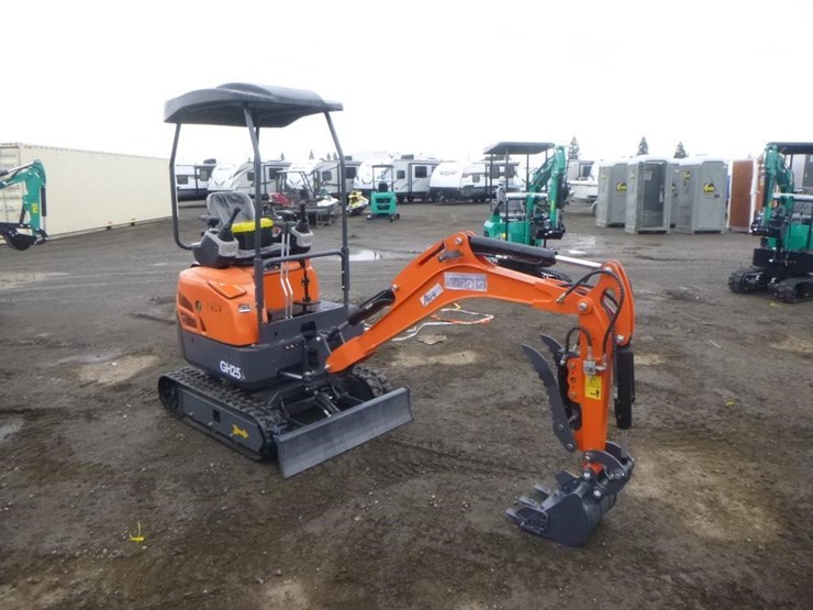 aboss-gh25-hydraulic-excavator-image-2