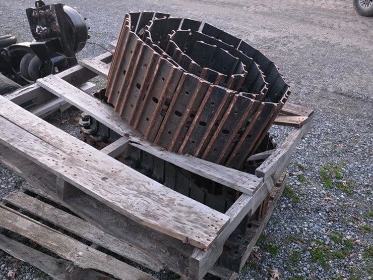 kubota-kx040-new-take-off-metal-tracks-image-4