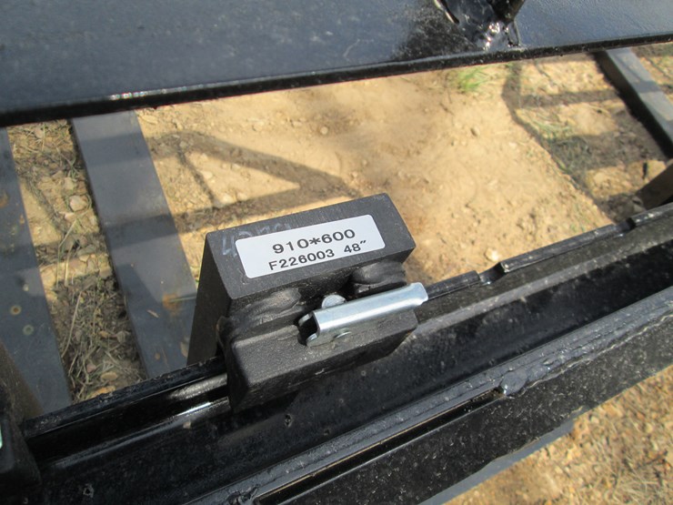 #44060-•-4'-skid-steer-forks-image-5